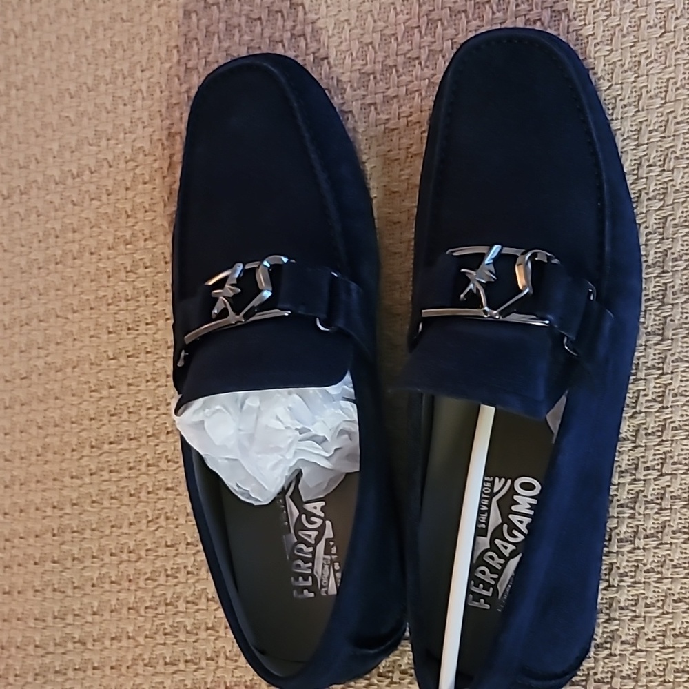 Salivtore Ferragamo drivers